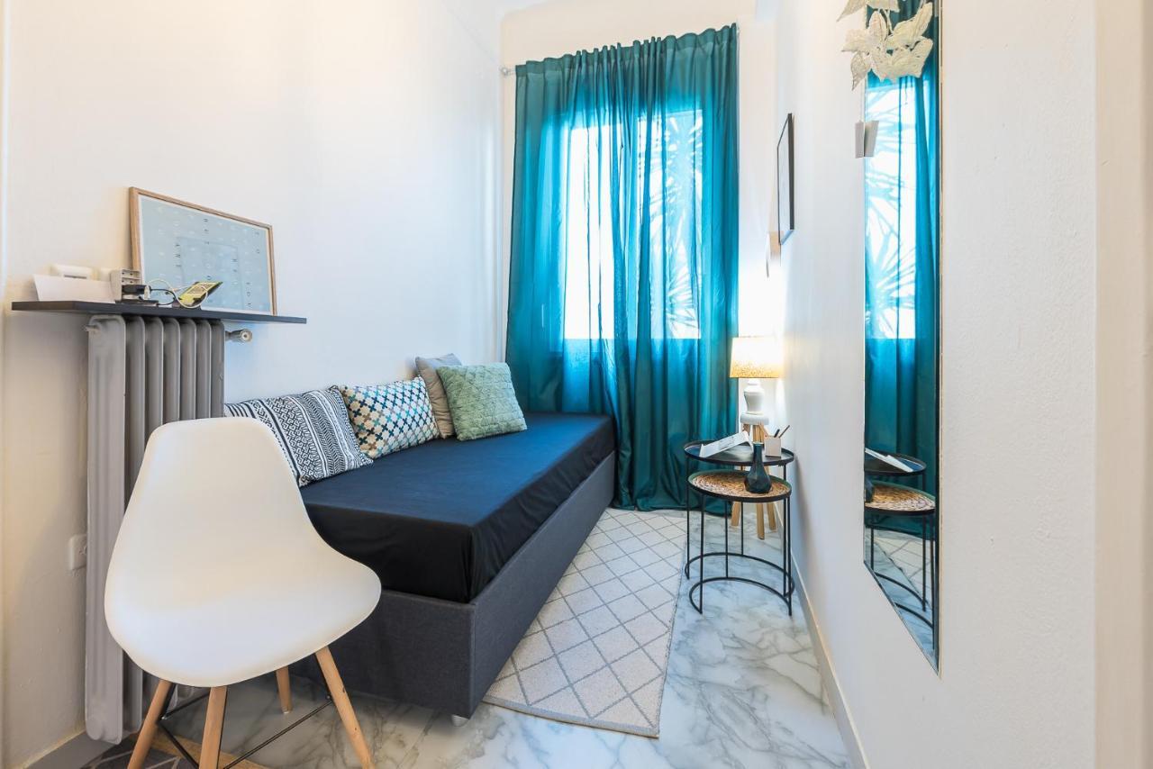 Lovely 1 Bedroom Apartment In Атина Екстериор снимка